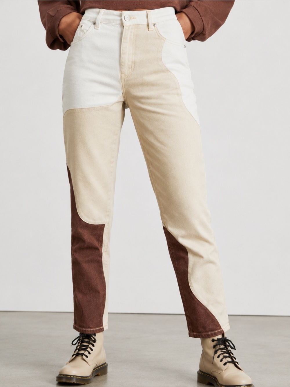 PacSun Ginger Pane High Waisted Mom Jeans‎ NWT